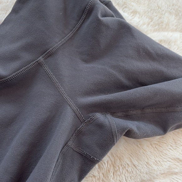 Lululemon athletica crop leggings in grey with white and purple accent size 4 - Picture 7 of 11